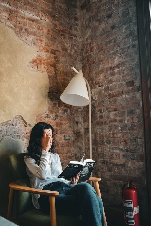 How to Create a Cozy Reading Corner at Home